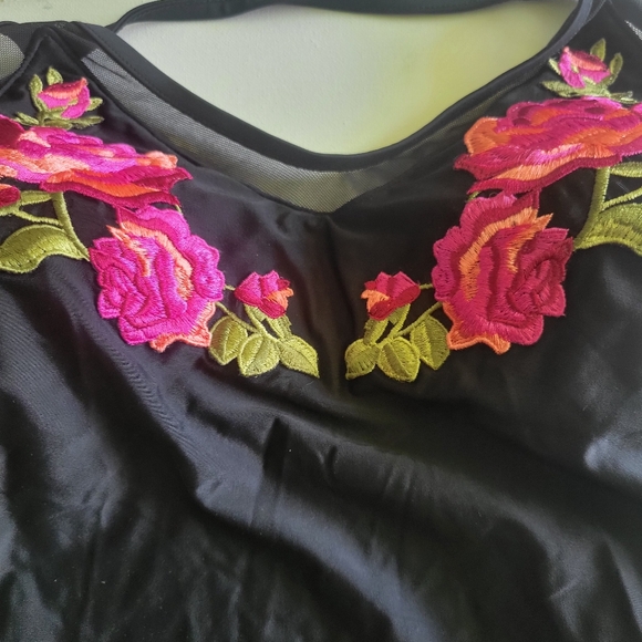 BLACK EMBELLISHED SWIMSUIT MEDIUM - Picture 2 of 4